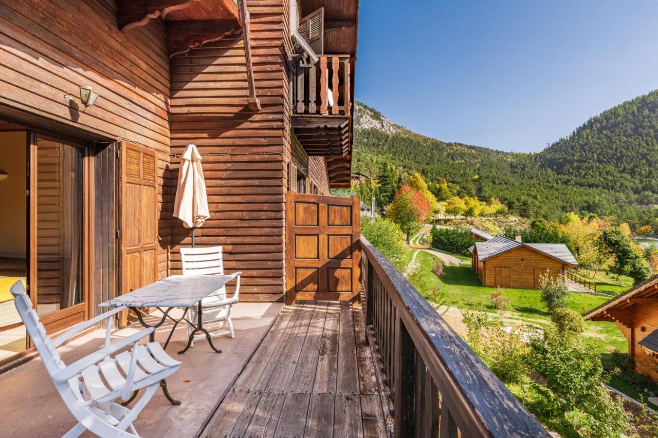 Chambres D'Hotes Les Mures Du Mercantour วาลเดอบลอร์ ภายนอก รูปภาพ