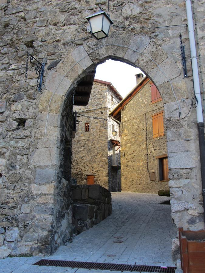 Chambres D'Hotes Les Mures Du Mercantour วาลเดอบลอร์ ภายนอก รูปภาพ